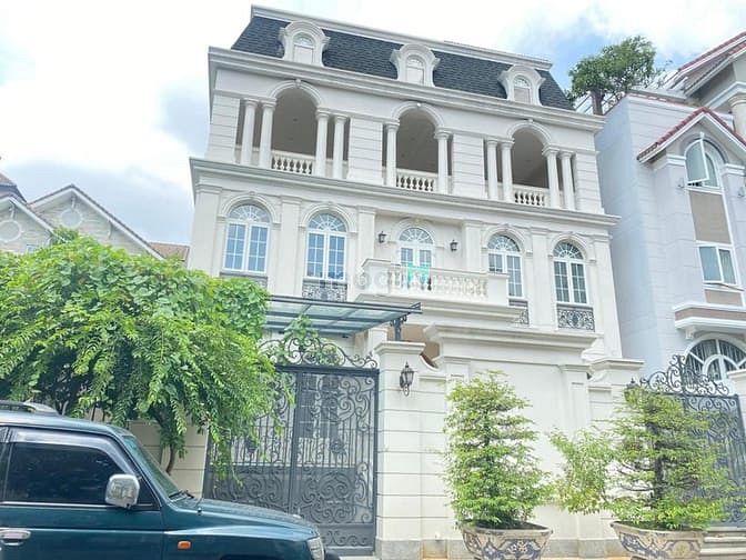 Hình ảnh Top 10 Căn Biệt Thự Thảo Điền riêng Tư phân khúc 100 Tỷ cho Khách hàng