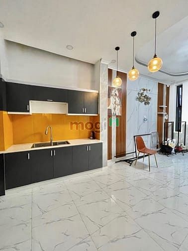 Hình ảnh Siêu phẩm Phan Xích Long - Phú Nhuận