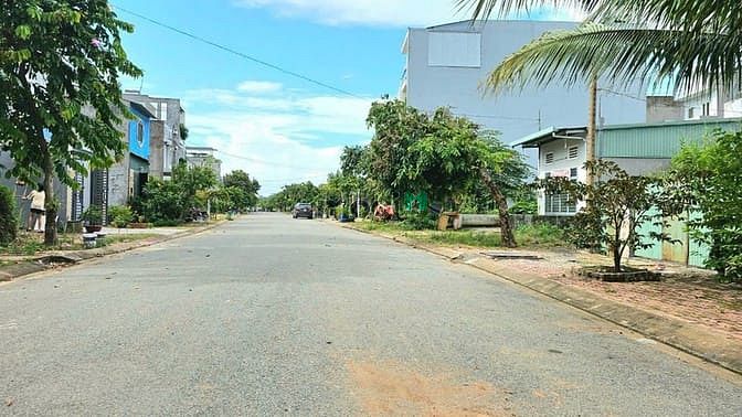Hình ảnh Bán đất hẻm xe hơ đường số 6. P long bình .tp thủ đức