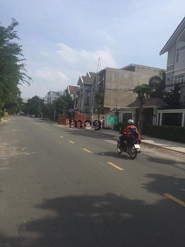 Hình ảnh Bán nền Biệt thự MT ds 30, P. Bình Trị Đông B, 10 x 20m, giá 28 TỶ