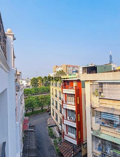 Hình ảnh Trống lại Studio Quận 1 View bờ kè Hoàng Sa đầy đủ nội thất ban công