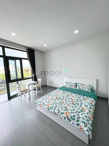 Hình ảnh Cho thuê Studio Quận 1 ban công thoáng view Bờ Kè đầy đủ nội thất