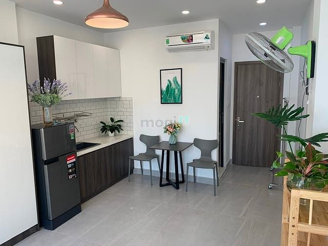 Hình ảnh Cho Thuê phòng bancong, cửa sổ thang máy ở Cô Bắc Cô Giang Q1