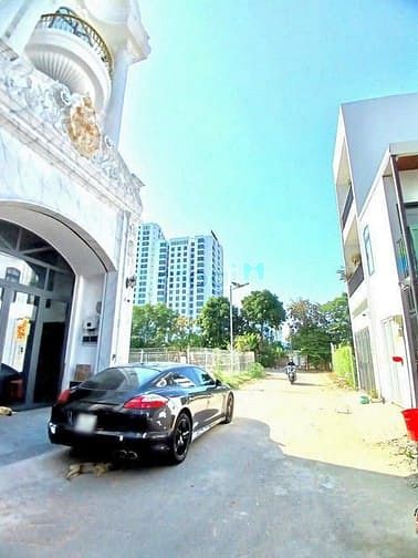 Hình ảnh HÀNG HOT! Lô Đất 4X18M Hẻm Xe Hơi 8M KDC KIỀU ĐÀM , QUẬN 7.