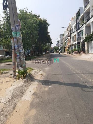 Hình ảnh Bán đất trường học góc 3MT đường Số 30, P. Bình Trị Đông B, 40 x 68m.