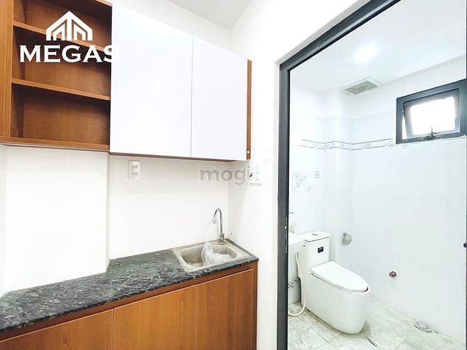 Hình ảnh Cho thuê phòng bancon cửa sổ nội thất đầy đủ thang máy, mới 100%