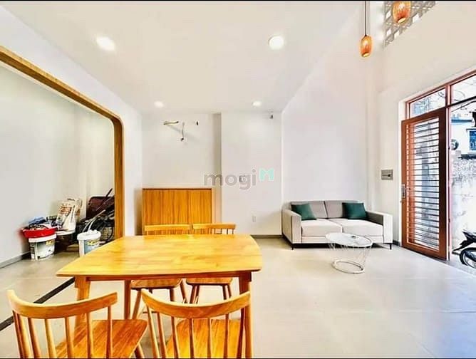 Hình ảnh Phan Văn Trị, Phường 12, Quận Bình Thạnh, DT 42m2 ( 5.3 x8), 3 tầng