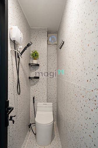 Hình ảnh CMT8 Q3, phòng full nội thất, cửa sổ lớn
