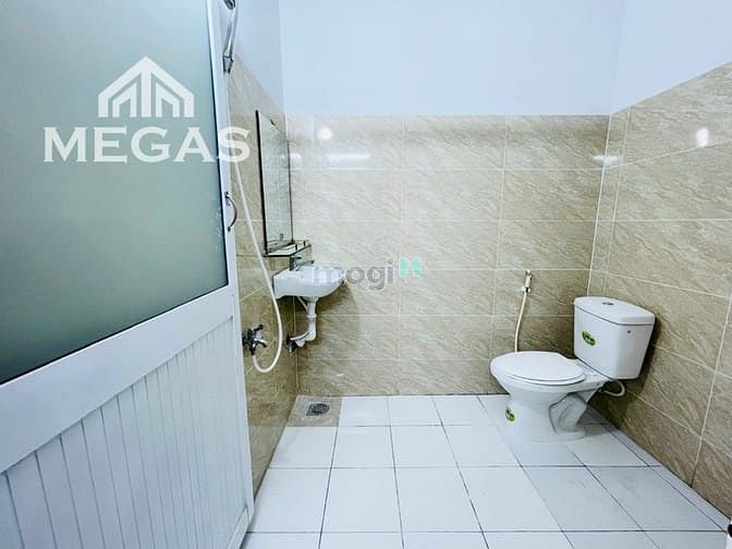 Hình ảnh Căn Hộ Mịn Full Nội Thất Giá Rẻ, Có Ban Công Ngay Lê Thúc Hoạch
