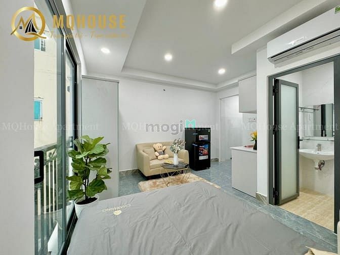 Hình ảnh Mb6623 nạp rút nhanh chóng mới 100% ban công - thang máy - tone xanh gần CV Gia Định