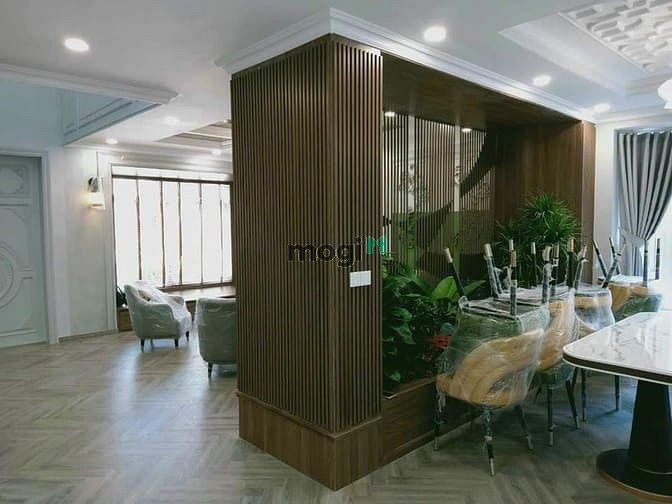 Hình ảnh cho thuê biệt thự đơn lập Phú Gia, 4pn, 4wc giá 90tr/tháng