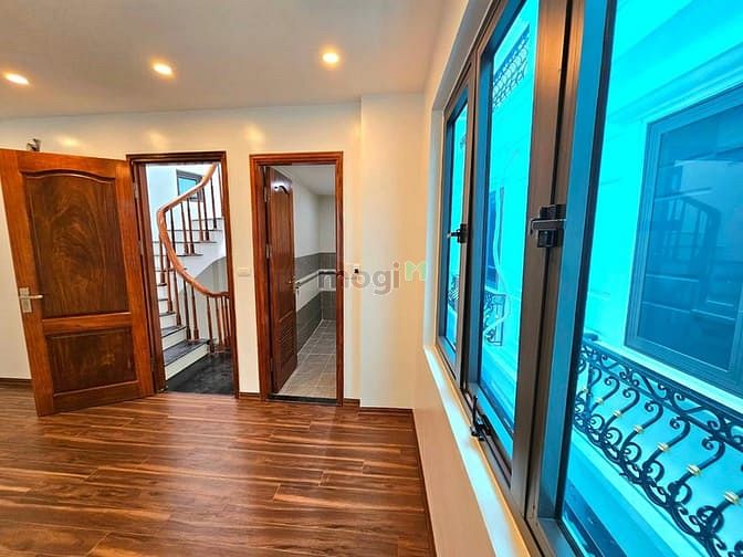 Hình ảnh Bán Nhà Tây Hồ Ngõ 175 Lạc Long Quân, Đường Trước Nhà Rộng, Ngõ Thông
