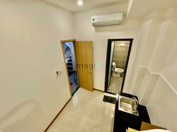 Hình ảnh Bàn Cờ Q3, phòng dạng duplex, có gác xép