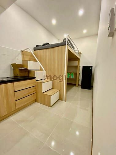 Hình ảnh Bàn Cờ Q3, phòng dạng duplex, có gác xép