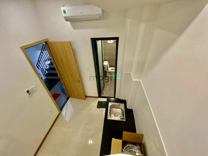 Hình ảnh Bàn Cờ Q3, phòng dạng duplex, có gác xép