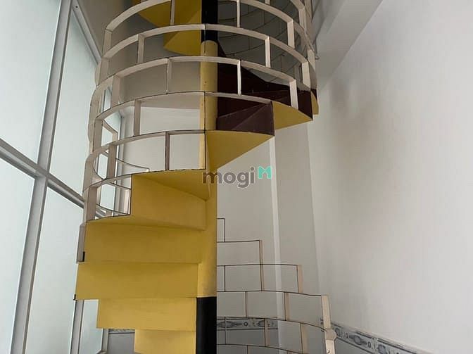 Hình ảnh BÁN SHOPHOUSE- MT chung cư Petroland- Q2