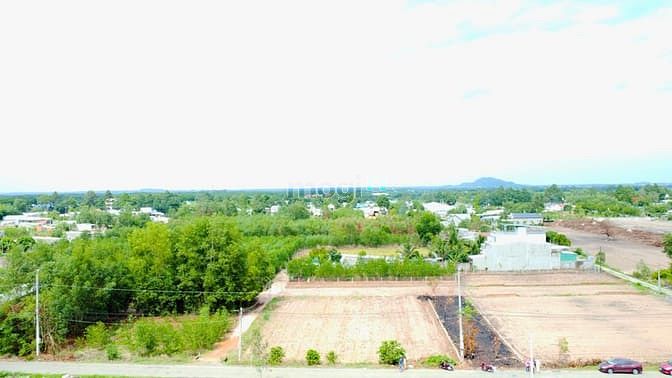 Hình ảnh - 339m2 giá 2 tỷ 400 triệu - Đường trước đất 8m – xây dựng tự do - SHR
