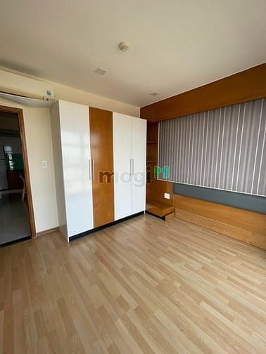 Hình ảnh cho thuê Happy Valley dt 135m không nội thất giá 30tr/tháng.