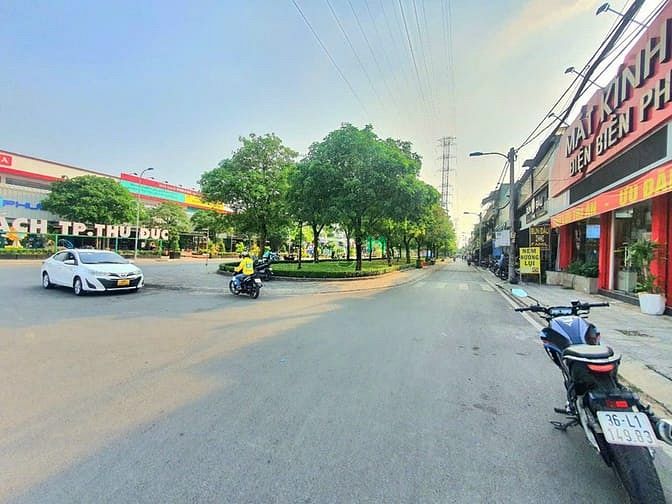 Hình ảnh Đất phường hiệp phú ngay ngã tư thủ đức