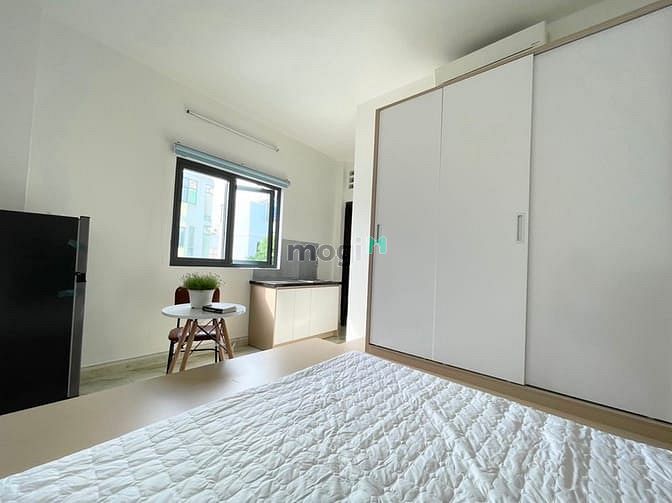 Hình ảnh Studio full nội thất cửa sổ view bờ kè Hoàng Sa Quận 01