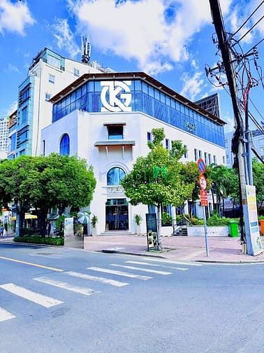 Hình ảnh Góc 2 mặt tiền 12x25m đường Nguyễn Tất Thành,Q4  Trệt 3 lầu SIÊU ĐẸP