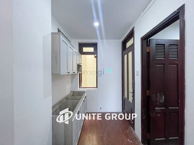 Hình ảnh Sale Căn Cửa Sổ Lớn Bạch Đằng Tân Bình Gần Sân Bay