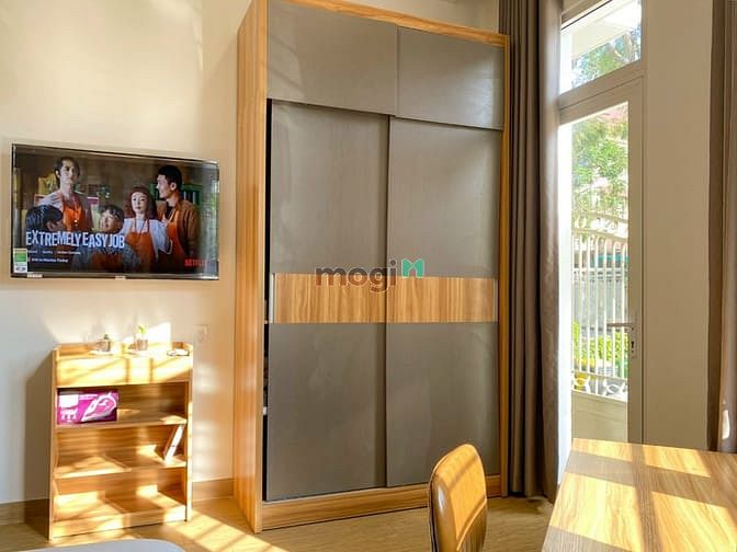 Hình ảnh Cho Thuê Căn Hộ Studio Ban Công Full Nội Thất Đối Diện Đại Học Rmit Qu