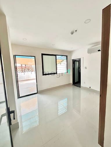 Hình ảnh Cho Thuê Studio Ban Công Siêu Rộng Mới Tinh