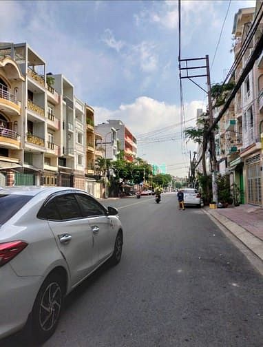 Hình ảnh Bán đất thổ cư mặt tiền khu VIP tên lửa-cạnh chợ - 4 x 18 -chỉ 7,4 tỷ