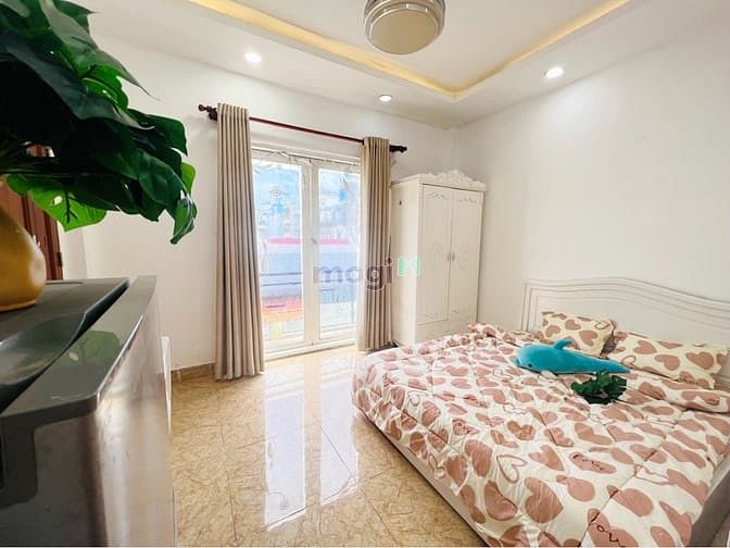 Hình ảnh Cho thuê phòng Ban công tách bếp ngay Lăng Cha Cả giá rẻ