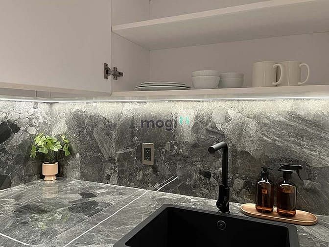 Hình ảnh Cho Thuê Căn Hộ bancol, bể bơi nội thất cao cấp ngay Tản Viên-Tân Bình