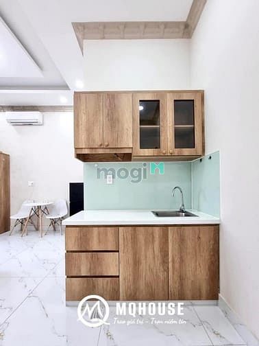 Hình ảnh Phòng full nội thất cho thuê gần trường Đh Kinh tế quận 10, thang máy
