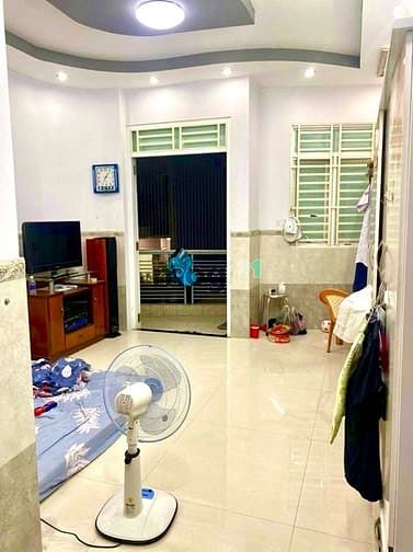 Hình ảnh Bán nhà Tân Bình , hẻm xe hơi đường Lý Thường Kiệt , 5 tầng . Giá 10 t
