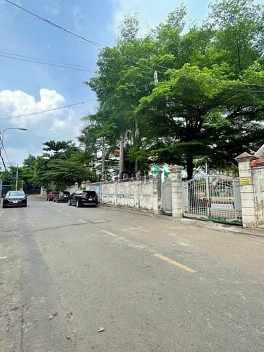 Hình ảnh Cho thuê dài hạn đất Quốc Hương, Thảo Điền, Q2. DT: 1767m2. Giá 200 tr