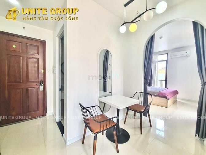 Hình ảnh Phòng Cửa Sổ Lớn Bạch Đằng Tân Bình Gần Sân Bay