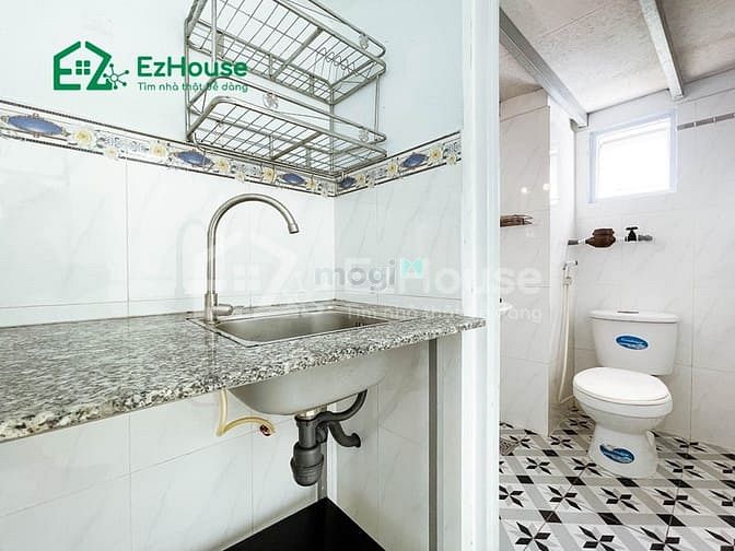 Hình ảnh Ban công sắn máy lạnh ngay Gần Đại Học Văn Hiến