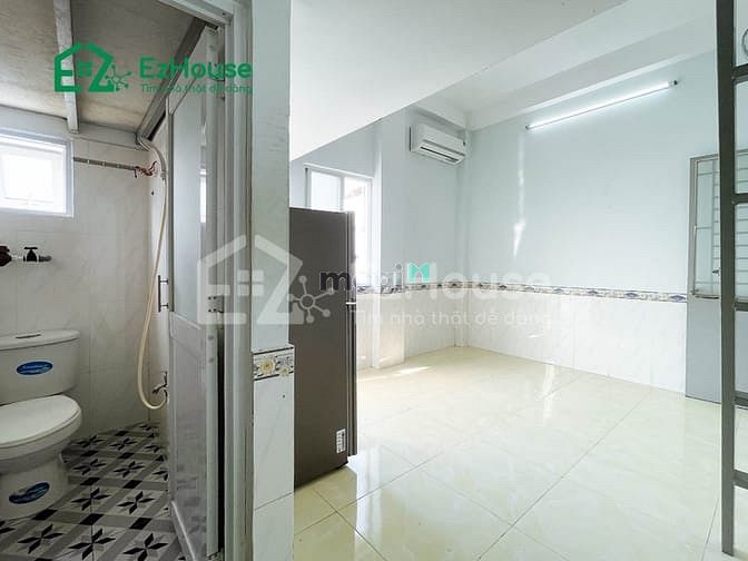 Hình ảnh Ban công sắn máy lạnh ngay Gần Đại Học Văn Hiến