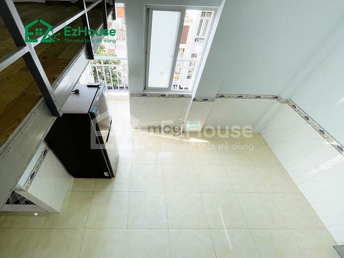 Hình ảnh Ban công sắn máy lạnh ngay Gần Đại Học Văn Hiến