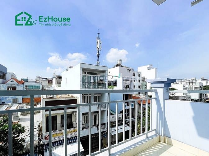 Hình ảnh Ban công sắn máy lạnh ngay Gần Đại Học Văn Hiến