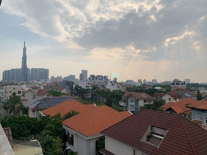 Hình ảnh Cho thuê căn hộ studio 40m2 có ban công Thảo Điền Q2 thang máy