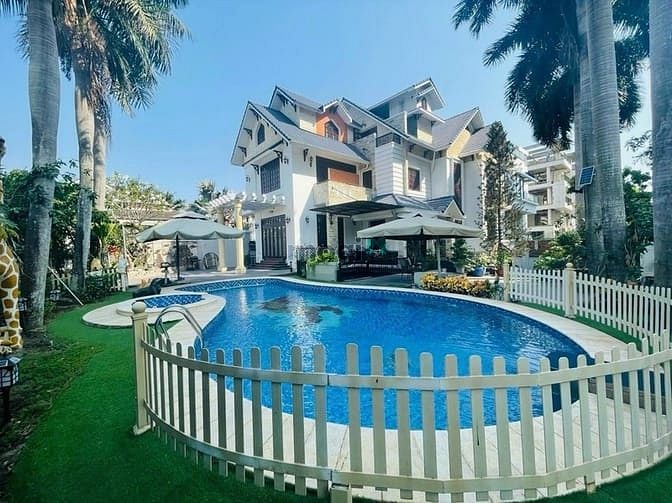 Hình ảnh Cho thuê siêu biệt thự dành cho VIP Thảo Điền Quận 2. 600m2. Giá350tr
