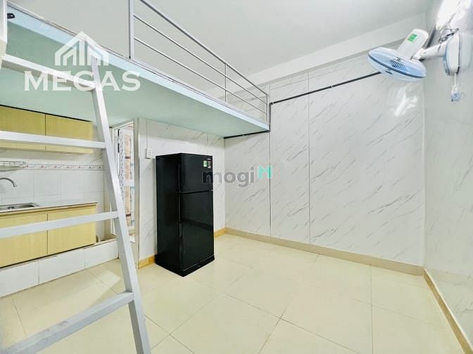 Hình ảnh Căn Hộ Dịch Vụ Đầy Đủ Nội Thất Có Gác Cửa Sổ Thoáng Gần Aeon Tân Phú