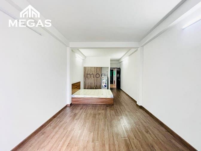 Hình ảnh Căn Hộ Ban Công Riêng Đầy Đủ Nội Thất Ngay Nhất Chi Mai - Cộng Hoà