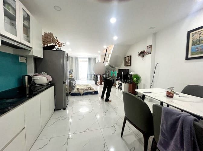 Hình ảnh Bạch Đằng, ngay Hàng Xanh, Bình Thạnh,DTSD 86m2 (4,9*17) , chỉ 7.2 tỷ
