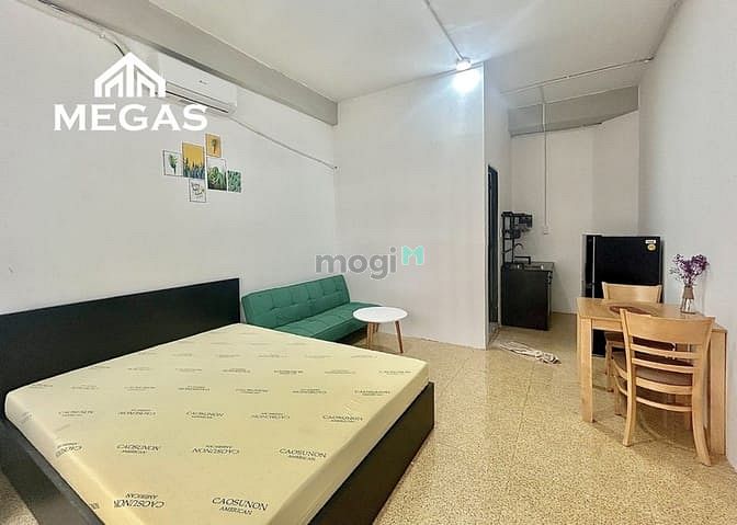 Hình ảnh Cho Thuê Căn Hộ Studio cửa sổ lớn nằm ngay Vạn Phúc CiTy