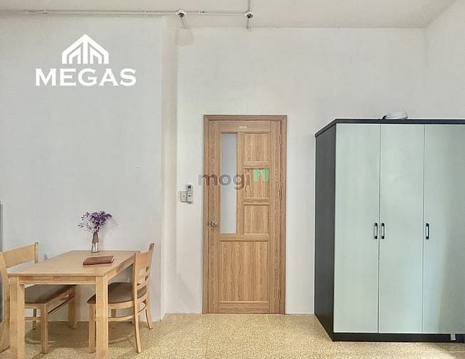 Hình ảnh Cho Thuê Căn Hộ Studio cửa sổ lớn nằm ngay Vạn Phúc CiTy