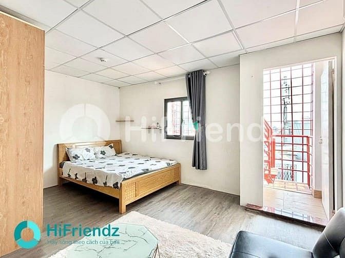 Hình ảnh Studio tách bếp ban công full NT, phòng rộng nhiều ko gian sinh hoạt