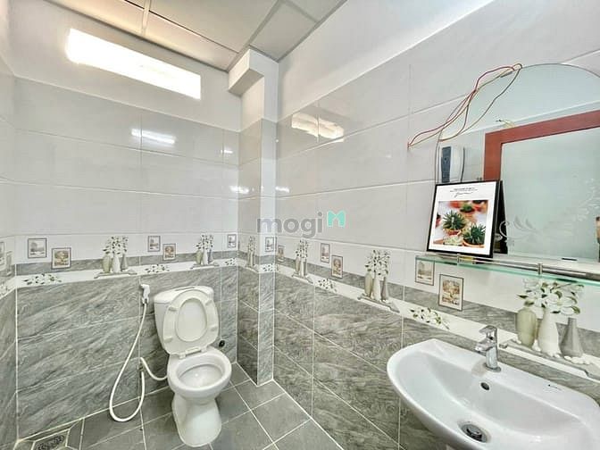 Hình ảnh Phòng Cửa Sổ Lớn Yên Thế Tân Bình Bình Gần Sân Bay