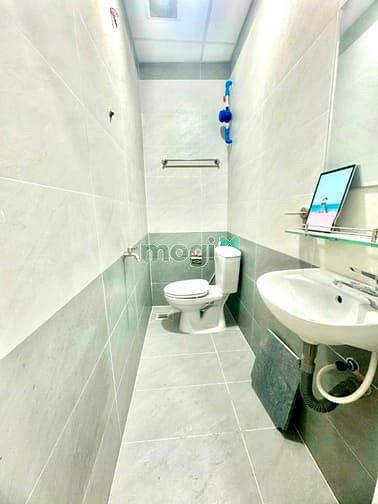 Hình ảnh Cho thuê phòng Tô Hiến Thành Q10, thang máy, hầm xe, nhà mới