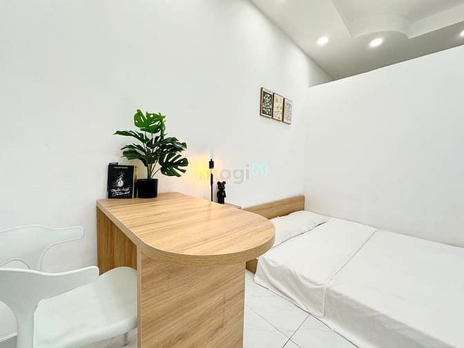 Hình ảnh Căn Hộ 2PN - Full Nội Thất Cửa Sổ Ban Công - Gần Vòng Xoay Lăng Cha Cả